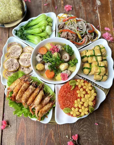 Tổng Hợp Thực Đơn Mâm Cỗ Cúng Ngày Tết 3 Miền: Chuẩn Phong Tục, Dễ Làm, Đầy Đủ Ý Nghĩa Tổng Hợp Thực Đơn Mâm Cỗ Cúng Ngày Tết 3 Miền: Chuẩn Phong Tục, Dễ Làm, Đầy Đủ Ý Nghĩa