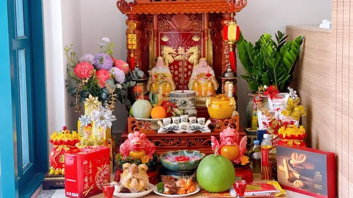 Hướng Dẫn Cách Bài Trí Bàn Thờ Thần Tài - Thổ Địa Chuẩn Phong Thủy, Đầy Đủ Lễ Vật & Văn Khấn 2025 Hướng Dẫn Cách Bài Trí Bàn Thờ Thần Tài - Thổ Địa Chuẩn Phong Thủy, Đầy Đủ Lễ Vật & Văn Khấn 2025