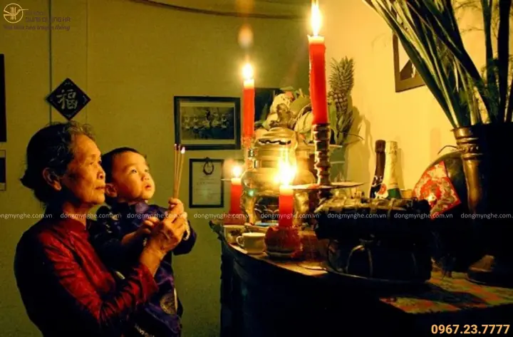 Con Thứ Có Được Thờ Cúng Cha Mẹ Không? Quy Tắc, Cách Lập Bàn Thờ Và Lưu Ý Quan Trọng Con Thứ Có Được Thờ Cúng Cha Mẹ Không? Quy Tắc, Cách Lập Bàn Thờ Và Lưu Ý Quan Trọng