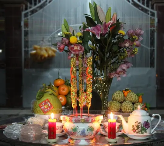 Hướng Dẫn Cúng 30 Tết Ngoài Trời Chi Tiết: Nghi Thức, Lễ Vật, Văn Khấn Chuẩn Truyền Thống Hướng Dẫn Cúng 30 Tết Ngoài Trời Chi Tiết: Nghi Thức, Lễ Vật, Văn Khấn Chuẩn Truyền Thống