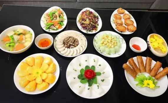 Cúng Cơm Người Chết Có Ăn Được Không? Giải Đáp Từ Góc Độ Vật Chất, Tâm Linh & Những Kiêng Kỵ Quan Trọng