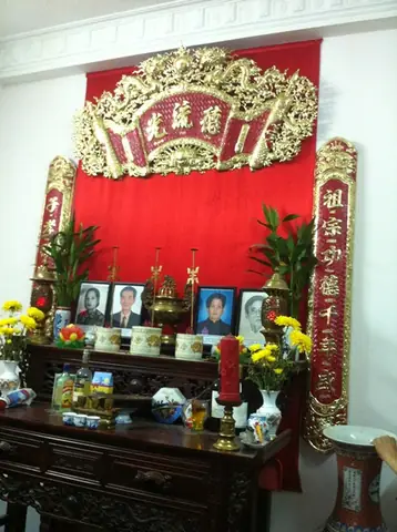 Cúng Cửu Huyền Mấy Chén Cơm Đúng Quy Chuan? Giải Mã Số Lượng 9, 5, 4, 3 Theo Từng Dịp Lễ