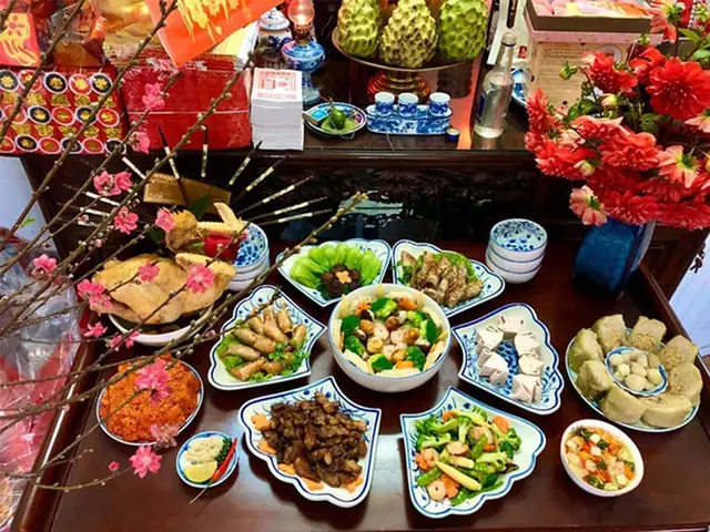 Cúng Cửu Huyền Mấy Chén Cơm Đúng Quy Chuan? Giải Mã Số Lượng 9, 5, 4, 3 Theo Từng Dịp Lễ