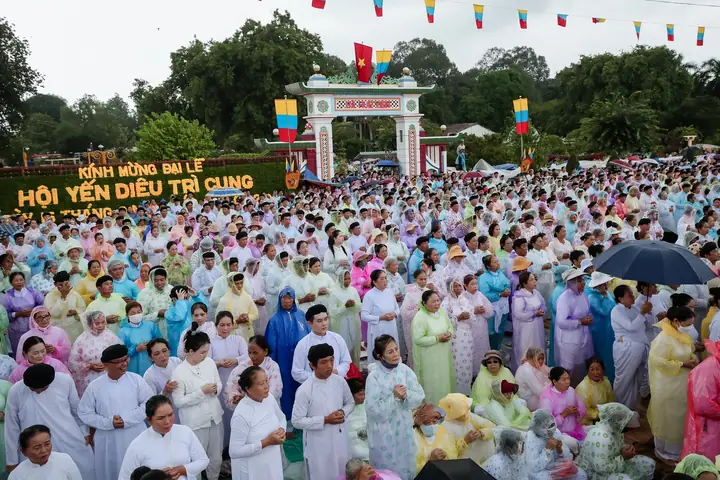 Cúng Đại Đàn Tòa Thánh Tây Ninh: Thời Gian, Nghi Thức Chi Tiết Và Lịch Lễ Hội Cả Năm