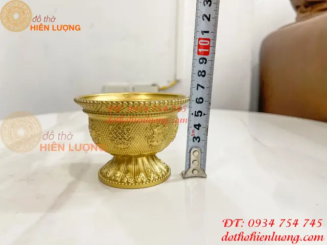 Hướng Dẫn Cúng Dường Mật Tông Chuẩn Nghĩa: Nghi Thức, Bộ 8 Món Và Ý Nghĩa Từng Vật Phẩm