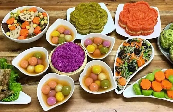 Cúng Giao Thừa Bao Nhiêu Chén Chè? Quy Chuẩn Theo Phong Tục Miền Bắc - Trung - Nam Và Cách Bày Đúng Lễ Nghi Cúng Giao Thừa Bao Nhiêu Chén Chè? Quy Chuẩn Theo Phong Tục Miền Bắc - Trung - Nam Và Cách Bày Đúng Lễ Nghi