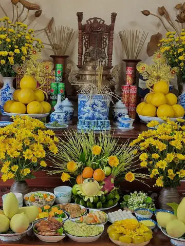 Top 7+ Loài Hoa Cúng Ông Táo Ngày 23 Tháng Chạp: Ý Nghĩa, Hoa Nên Tránh & Cách Chọn Đúng Chuẩn