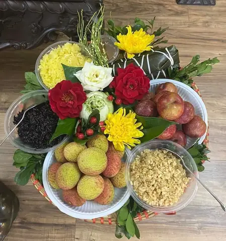 Hướng Dẫn Cúng Tết Đoan Ngọ Đầy Đủ: Thời Gian, Mâm Cúng Chuẩn, Văn Khấn Và Cách Bày Đúng Phong Tục
