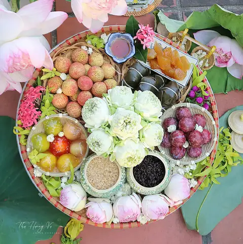 Hướng Dẫn Cúng Tết Đoan Ngọ Đầy Đủ: Thời Gian, Mâm Cúng Chuẩn, Văn Khấn Và Cách Bày Đúng Phong Tục