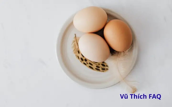 Cúng Trứng Sống Hay Chín? Quy Tắc Chọn Đúng Theo Từng Nghi Lễ Và Ý Nghĩa Phong Tục Việt Nam Cúng Trứng Sống Hay Chín? Quy Tắc Chọn Đúng Theo Từng Nghi Lễ Và Ý Nghĩa Phong Tục Việt Nam