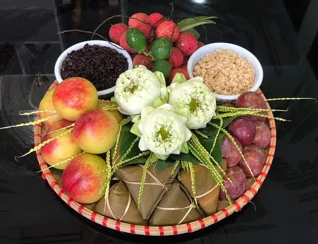 Tết Đoan Ngọ Cúng Gì? Chi Tiết Mâm Cúng Chuẩn Truyền Thống Ngày 5/5 Âm Lịch