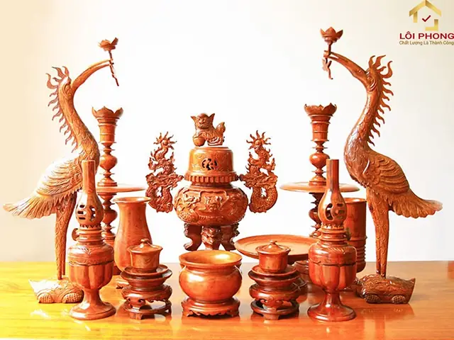 Tổng Hợp Bộ Đồ Thờ Cúng Bằng Gỗ Đầy Đủ: Thành Phần, Ý Nghĩa, Loại Gỗ & Giá Tham Khảo