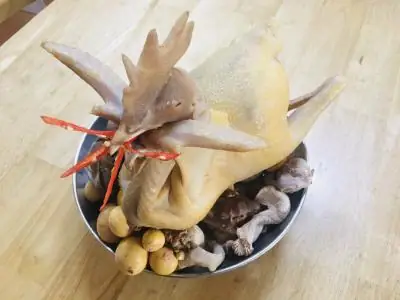 Đặt Gà Cúng Bình Thạnh: Top Địa Chỉ Uy Tín, Gà Ta Luộc Chuẩn Nghi Lễ Giao Tận Nơi Đặt Gà Cúng Bình Thạnh: Top Địa Chỉ Uy Tín, Gà Ta Luộc Chuẩn Nghi Lễ Giao Tận Nơi