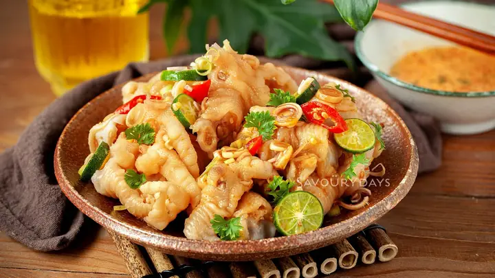 Giải Mã Ý Nghĩa Gà Cúng Ngậm Ớt: Phong Thủy, Cách Làm Chuẩn & So Sánh Với Ngậm Hoa Hồng