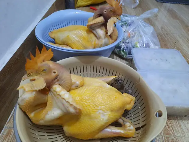 Đặt Gà Cúng Quận 7: Dịch Vụ Gà Luộc Trọn Gói Chuẩn Nghi Lễ, Giá Uy Tín, Giao Nóng Tận Nơi Đặt Gà Cúng Quận 7: Dịch Vụ Gà Luộc Trọn Gói Chuẩn Nghi Lễ, Giá Uy Tín, Giao Nóng Tận Nơi