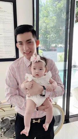 100+ Hình Ảnh Bảo Duy Cùng Vợ Và Hai Con Gái Xinh 100+ Hình Ảnh Bảo Duy Cùng Vợ Và Hai Con Gái Xinh