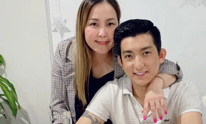 100+ Hình Ảnh Bảo Duy Cùng Vợ Và Hai Con Gái Xinh 100+ Hình Ảnh Bảo Duy Cùng Vợ Và Hai Con Gái Xinh