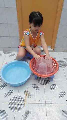 100+ Hình Ảnh Bé Gái Quét Nhà Dễ Thương, Hài Hước Full Hd 100+ Hình Ảnh Bé Gái Quét Nhà Dễ Thương, Hài Hước Full Hd