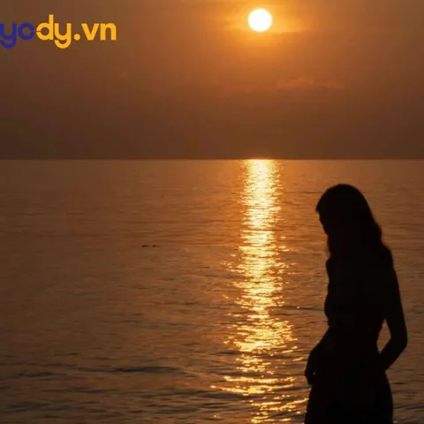 100+ Hình Ảnh Bình Minh Trên Biển Và Cô Girl Xinh 4k Chill Cực Đã