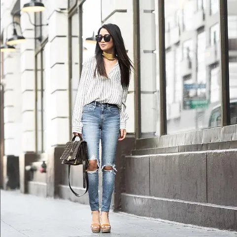 100+ Hình Ảnh Chữ Cô Gái 1m52 Cực Hay, Caption Chạm Tim Người Thấp