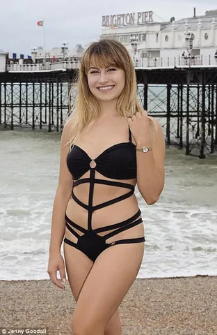 100+ Hình Ảnh Cô Gái Áo Tắm Đẹp, Ảnh Bikini Chất Lượng Full Hd