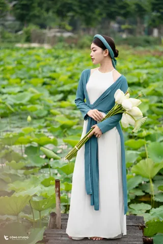 100+ Hình Ảnh Cô Gái Bên Cành Sen Đẹp Trong Chùa, Full 4k Thiền 100+ Hình Ảnh Cô Gái Bên Cành Sen Đẹp Trong Chùa, Full 4k Thiền