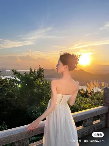 100+ Hình Ảnh Cô Gái Chụp Lưng Đẹp Nghệ Thuật, Chill Cực Chân
