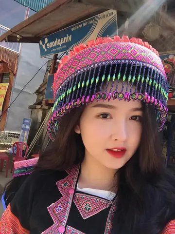 100+ Hình Ảnh Cô Gái Dân Tộc Hơ Mông Đẹp Nhất, 100+ Bức Ảnh Cô Gái Dân Tố Hơ Mông Phong Cách Truyền Thống, 100+ Hình Ảnh Cô Gái Hơ Mông Cánh Đồng Giản Dị