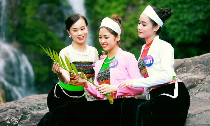 100+ Hình Ảnh Cô Gái Mường Tè Dưới Gốc Cây Full 4k Cực Chill 100+ Hình Ảnh Cô Gái Mường Tè Dưới Gốc Cây Full 4k Cực Chill