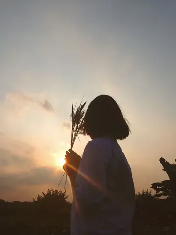 100+ Hình Ảnh Cô Gái Quay Lưng Hạt Gạo Làng Ta Full Hd Chill