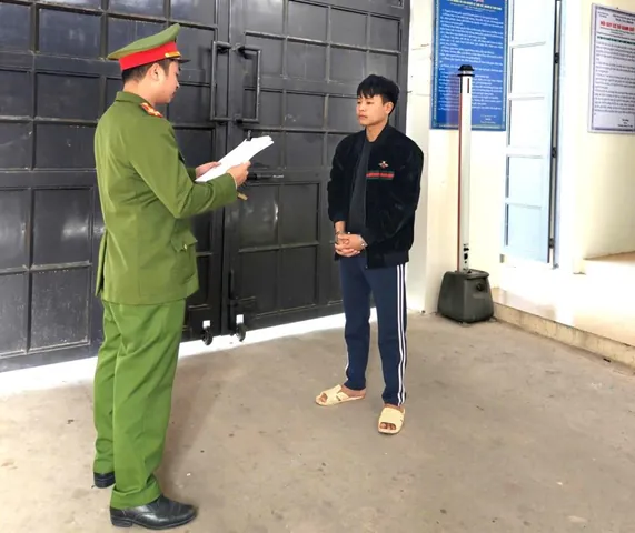 100+ Hình Ảnh Con Gái Cầm Tay Người Khác Full 4k Chất Lượng Cao
