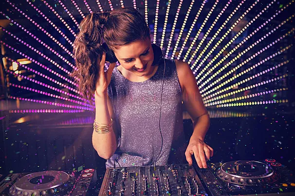 100+ Hình Ảnh Con Gái Đánh Dj Đẹp Nhất, Hình Nền Dj Girl Chất 100+ Hình Ảnh Con Gái Đánh Dj Đẹp Nhất, Hình Nền Dj Girl Chất