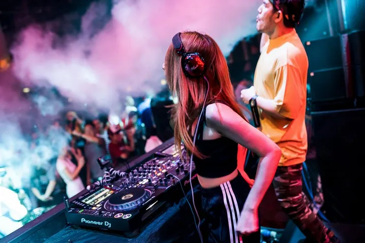 100+ Hình Ảnh Con Gái Đánh Dj Đẹp Nhất, Hình Nền Dj Girl Chất 100+ Hình Ảnh Con Gái Đánh Dj Đẹp Nhất, Hình Nền Dj Girl Chất