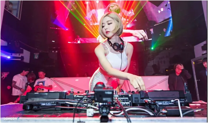 100+ Hình Ảnh Con Gái Đánh Dj Đẹp Nhất, Hình Nền Dj Girl Chất 100+ Hình Ảnh Con Gái Đánh Dj Đẹp Nhất, Hình Nền Dj Girl Chất
