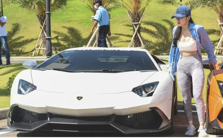 100+ Hình Ảnh Cô Gái Chạy Lamborghini Full Hd 4k Cực Chất 100+ Hình Ảnh Cô Gái Chạy Lamborghini Full Hd 4k Cực Chất