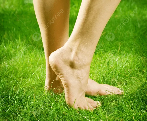 100+ Hình Ảnh Đôi Chân Trần Của Cô Gái Xinh, Chất Lượng Cao