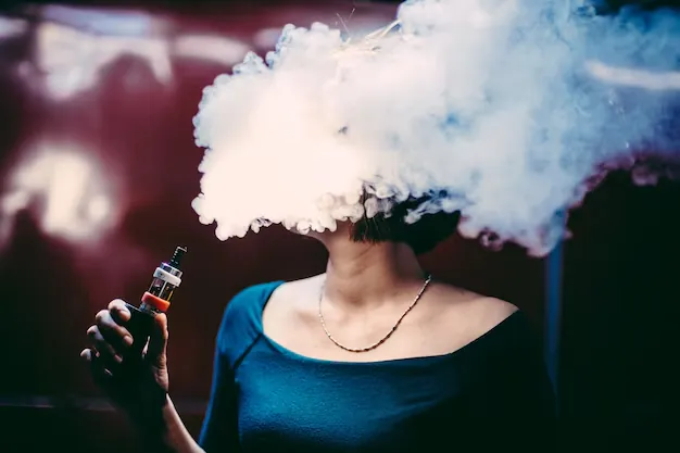 100+ Hình Ảnh Gái Hút Vape Tóc Ngắn Chill Chất Full Hd 4k 100+ Hình Ảnh Gái Hút Vape Tóc Ngắn Chill Chất Full Hd 4k