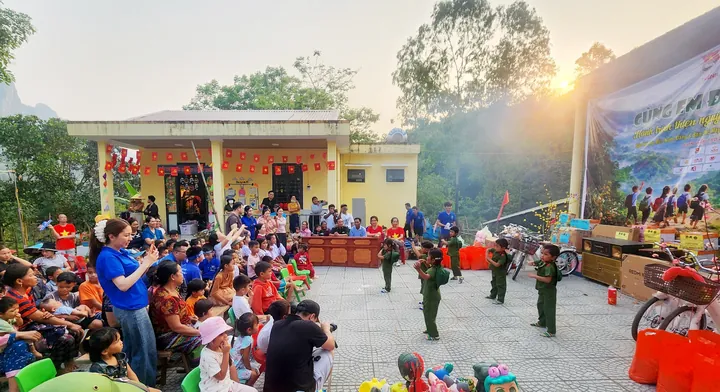 100+ Hình Ảnh Gái Sơn Nước Vui Full 4k Cực Dễ Thương 100+ Hình Ảnh Gái Sơn Nước Vui Full 4k Cực Dễ Thương