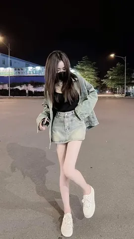 100+ Hình Ảnh Gái Xinh Đi Dạo Trên Phố Chill Chill, 100+ Ảnh Street Style Việt Cực Chất Cho Gen Z