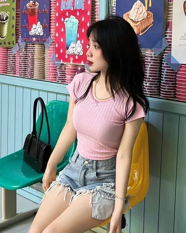 100+ Hình Ảnh Gái Xinh Quần Jean Ngắn Bó 4k, Hình Nền Shortform Đẹp 100+ Hình Ảnh Gái Xinh Quần Jean Ngắn Bó 4k, Hình Nền Shortform Đẹp