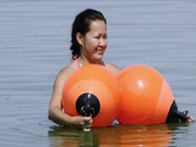 100+ Hình Ảnh Hài Hước Cắt Cỏ Nhìn Gái Ngầu, Xem Là Cười Ngả Người 100+ Hình Ảnh Hài Hước Cắt Cỏ Nhìn Gái Ngầu, Xem Là Cười Ngả Người
