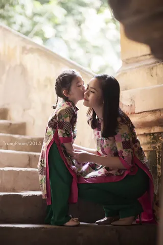 100+ Hình Ảnh Mẹ Đơn Thân Nuôi Con Gái Chạm Lòng, Full 4k Đẹp Nhất