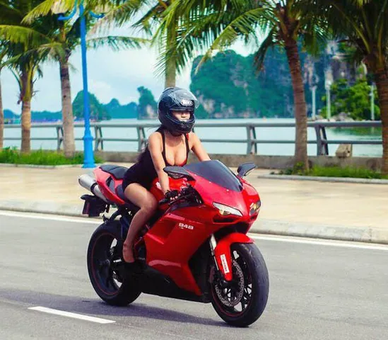 100+ Hình Ảnh Moto Ducati Với Gái Xinh Full Hd, 4k