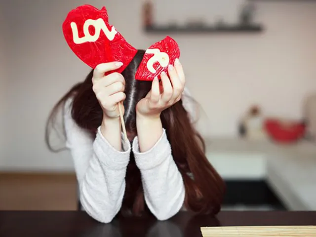 100+ Hình Ảnh Tỏ Tình Gái Đẹp Nghệ Thuật Nhất, 100+ Bức Ảnh Tỏ Tình Gái Cực Yêu Thương, 100+ Hình Ảnh Tỏ Tình Gái Siêu Cánh Gỡ Siêu Đẹp