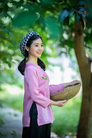 100+ Hình Ảnh Cô Gái Đình Làng Cực Chill Đậm Chất Cổ