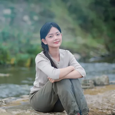 100+ Hình Ảnh Cô Gái Đình Làng Cực Chill Đậm Chất Cổ