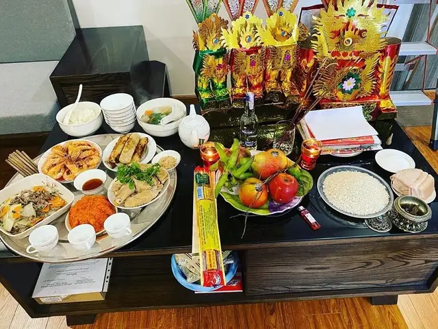 Hướng Dẫn Lễ Cúng Đón Ông Táo Về Nhà Chuẩn Nghi Thức: Thời Gian, Lễ Vật, Văn Khấn Chi Tiết Hướng Dẫn Lễ Cúng Đón Ông Táo Về Nhà Chuẩn Nghi Thức: Thời Gian, Lễ Vật, Văn Khấn Chi Tiết