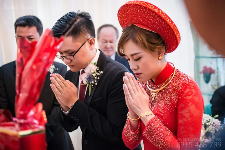 Lễ Cúng Gia Tiên Ngày Cưới: Trình Tự Nghi Thức, Văn Khấn Chuẩn Và Mâm Cúng Đầy Đủ