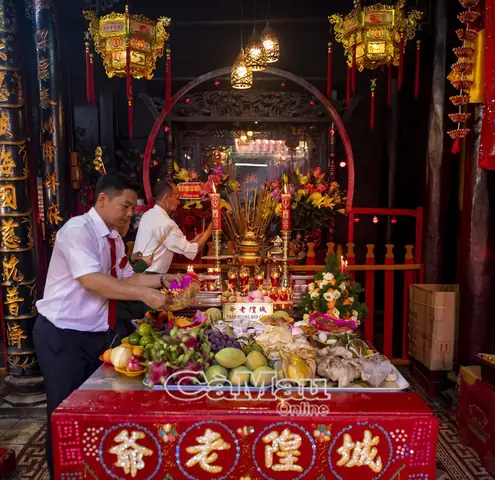 Hướng Dẫn Lễ Vật Cúng Bà Thiên Hậu Đầy Đủ: Danh Sách Mâm Cúng Chuẩn Nghĩa, Văn Khấn Và Cách Bày Triết Để