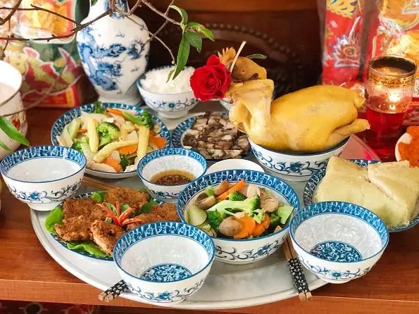 Mâm Cỗ Cúng Ông Bà Ngày Tết: Thực Đơn Chuẩn Phong Tục Theo Miền Và Ngày Cúng Mâm Cỗ Cúng Ông Bà Ngày Tết: Thực Đơn Chuẩn Phong Tục Theo Miền Và Ngày Cúng